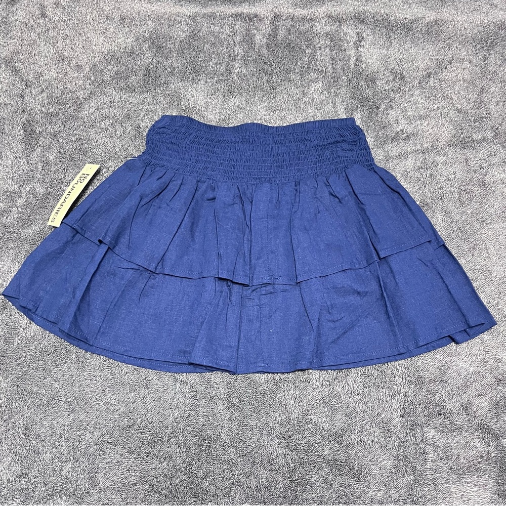 No Boundaries Tiered Mini Skirt in navy blue Women's size XXS (00) New